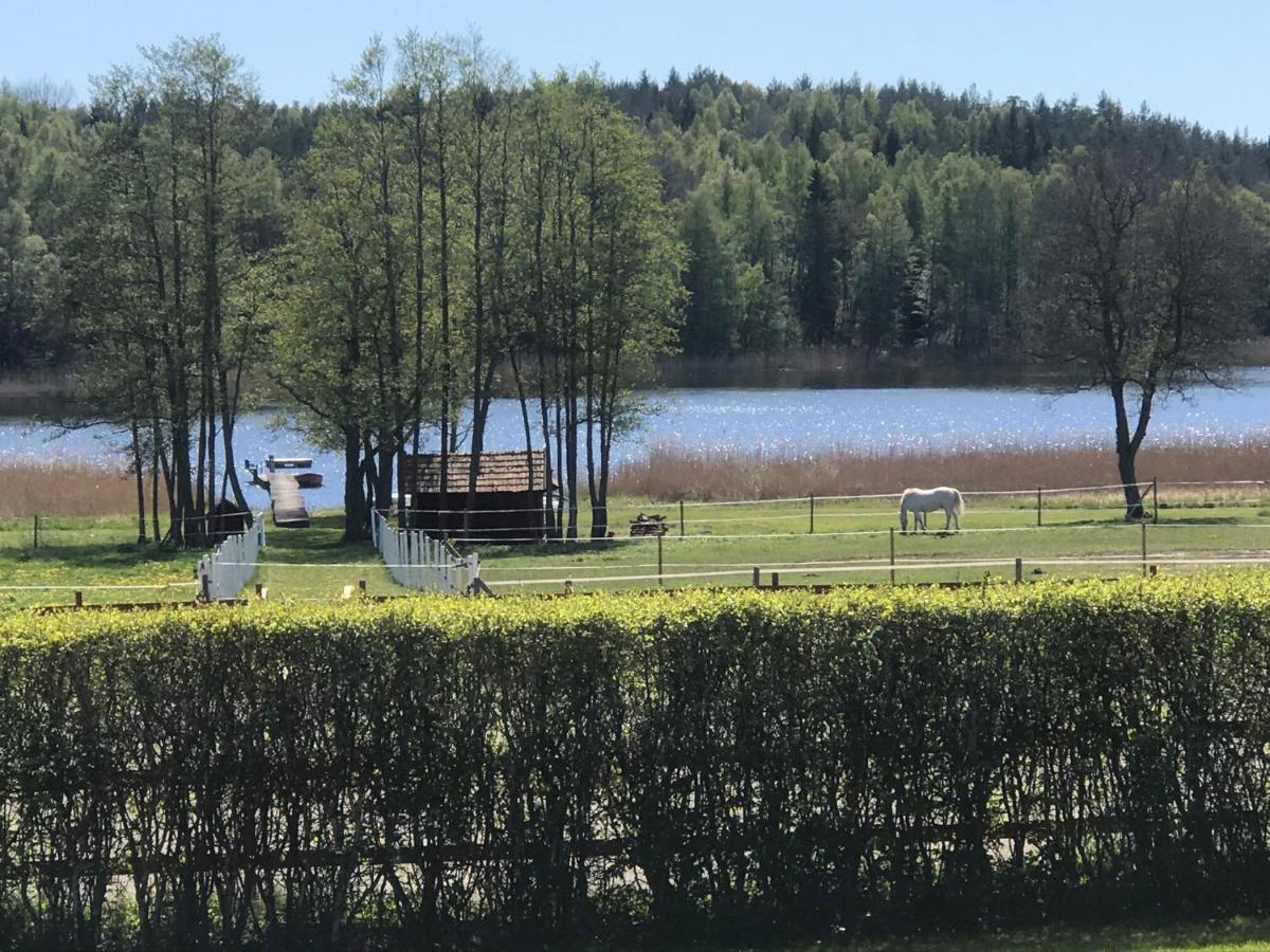 Nice Holiday House At Horse Farm With Lake And Sauna Holo  외부 사진